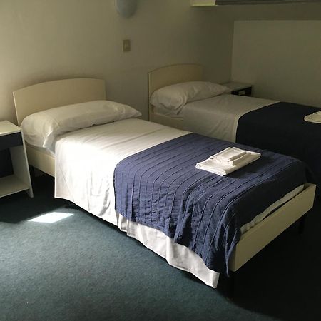 Hotel Maddalena Марина-ди-Равенна Экстерьер фото