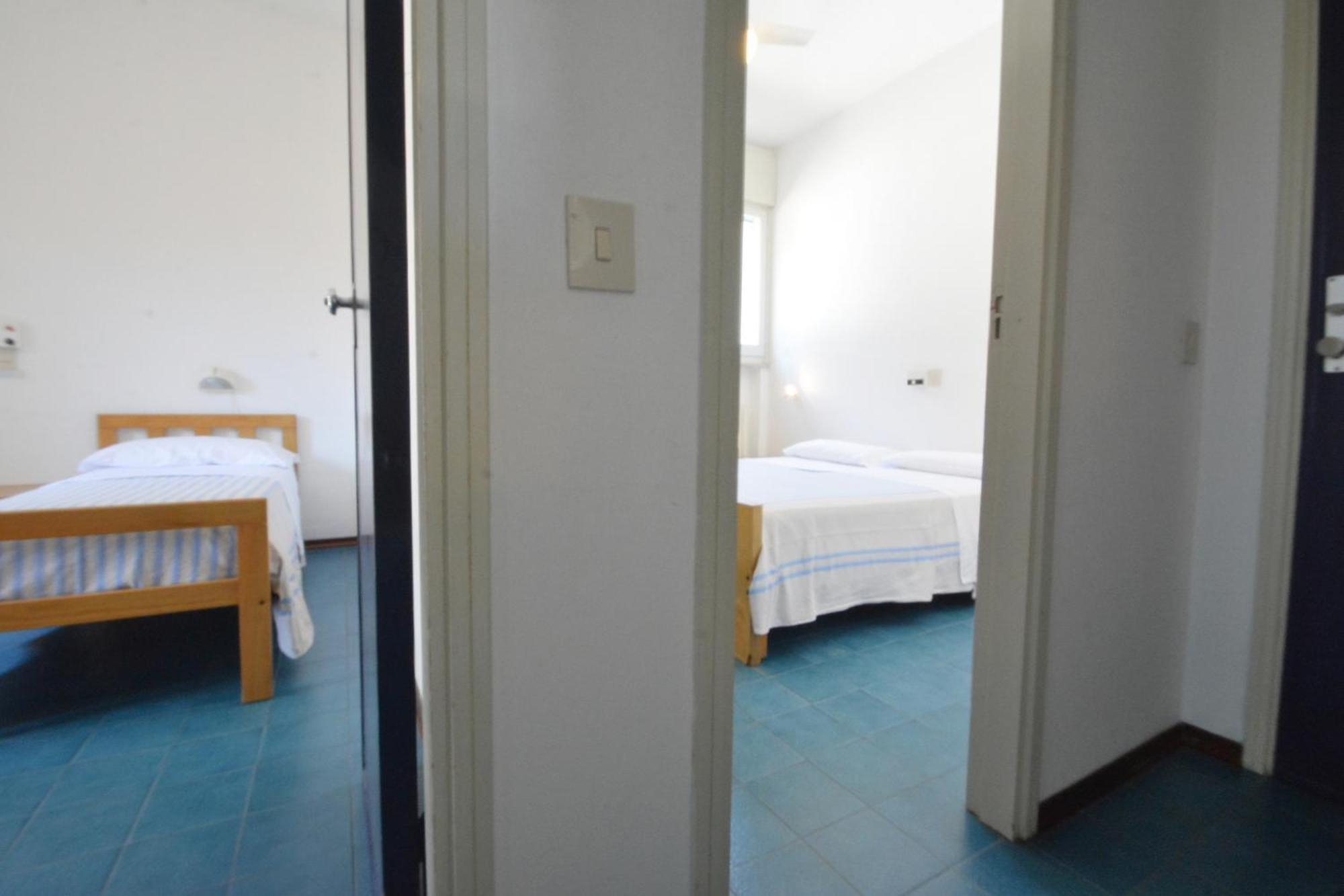 Hotel Maddalena Марина-ди-Равенна Номер фото